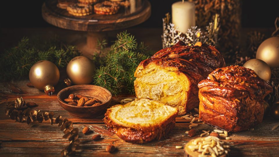 The Traditional Christmas -1